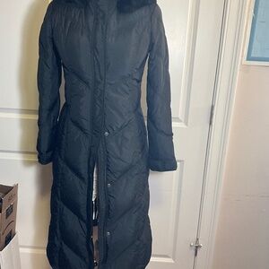 Tahari black  Maxi down coat with hood XS